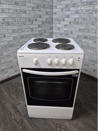 Плита электрическая Beko FE 556 W